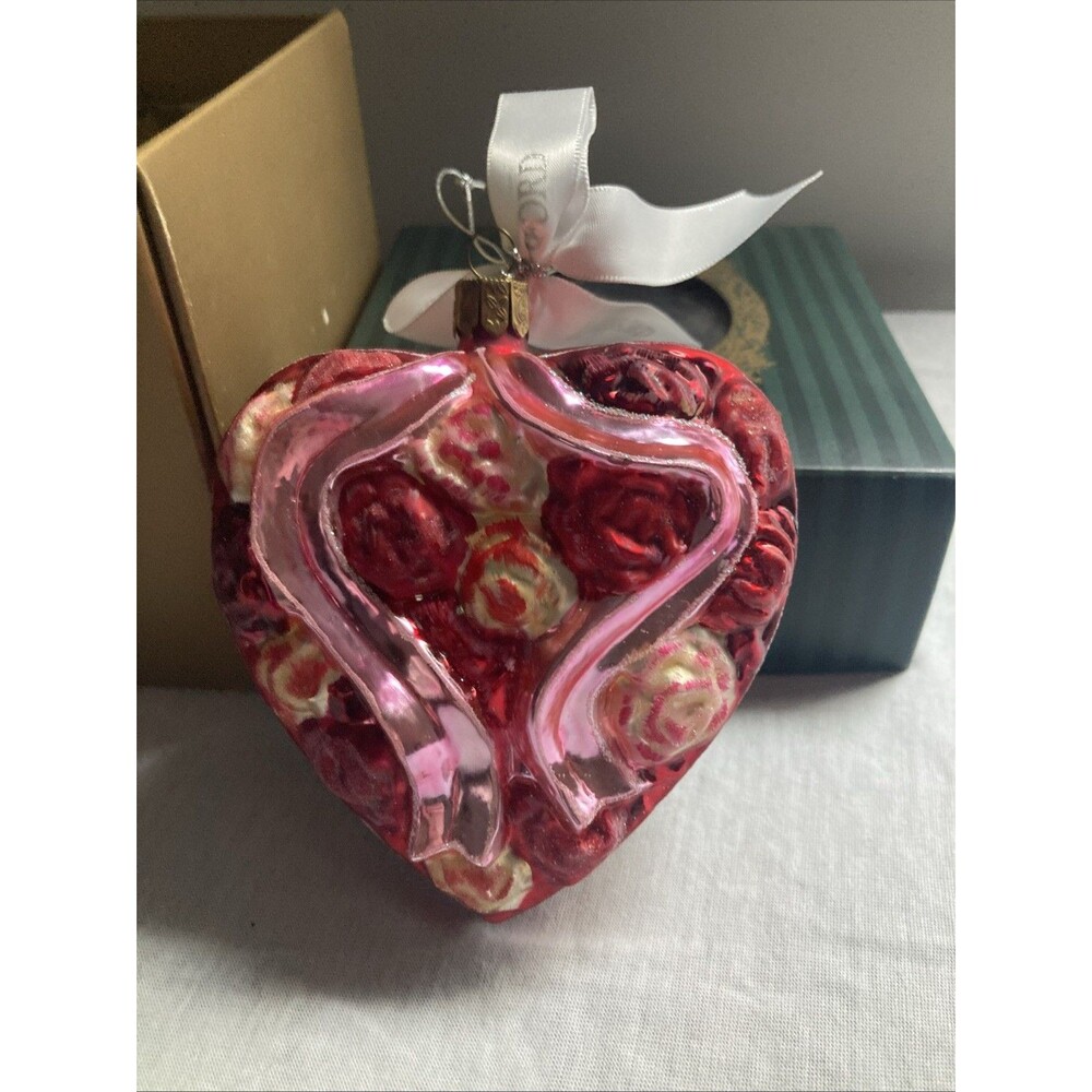 Waterford Holiday Heirlooms Ornament in Original Box - Carnation Heart - Picture 2 of 6